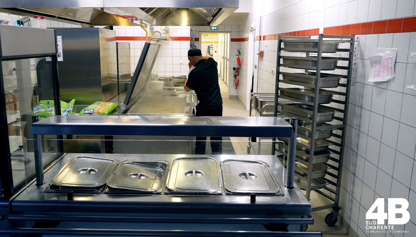 Cdc4B – Les coulisses de la cantine EP1